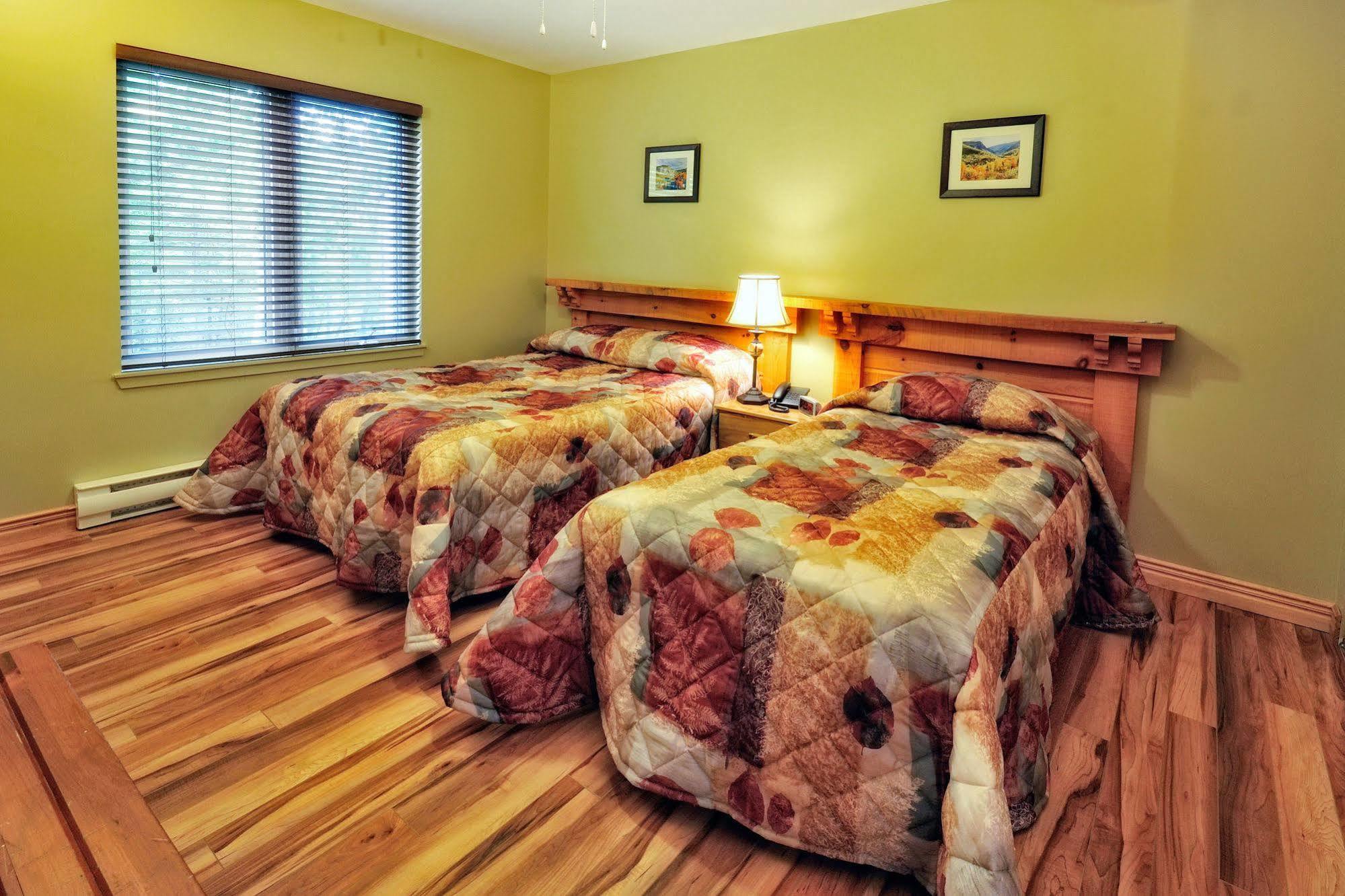 Marblewood Village Resort Steady Brook Εξωτερικό φωτογραφία